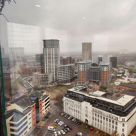 Quayside Penthouse 2 Bedroom Ensuite Near Media City & Manchester United Exterior foto